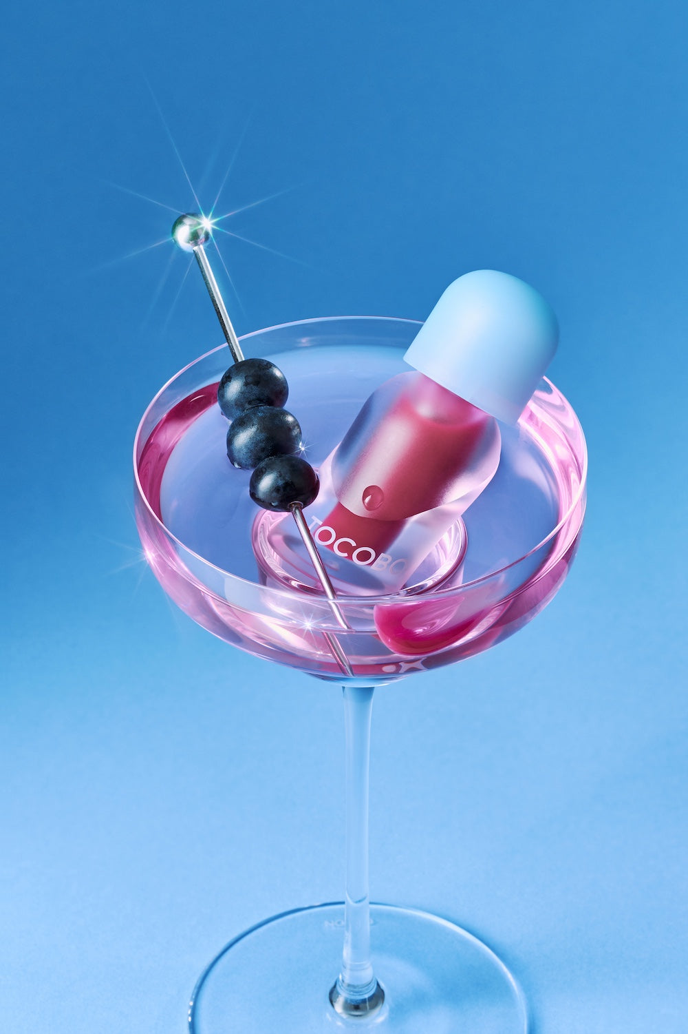 Juicy Berry Plumping Lip Oil 12 CHERRY ADE 4g