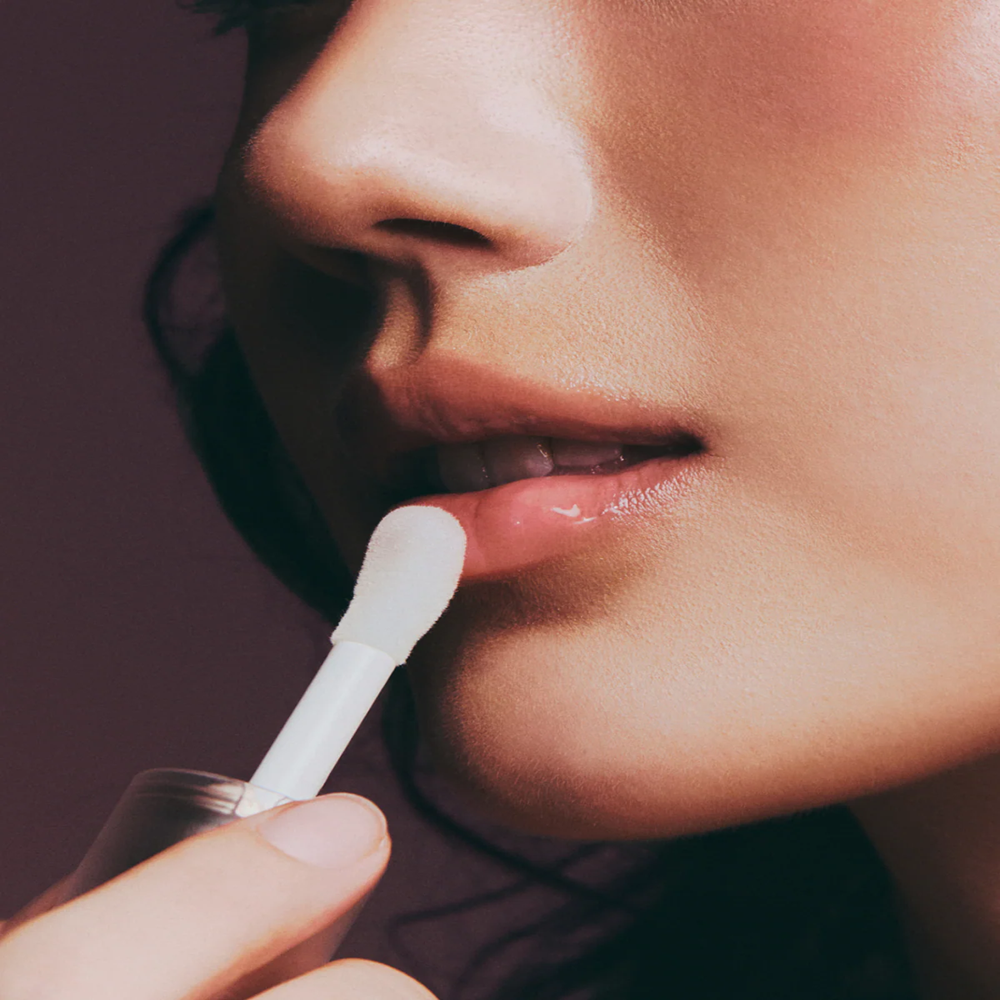 Vita Glow Lip Oil - Dreamy Olive 4.5ml